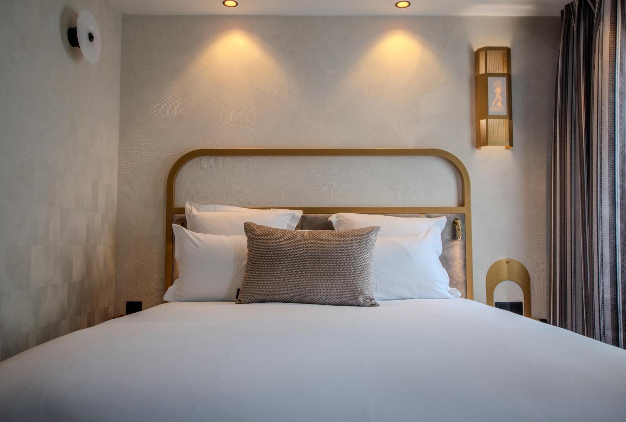 Du Cadran Hotel Parigi