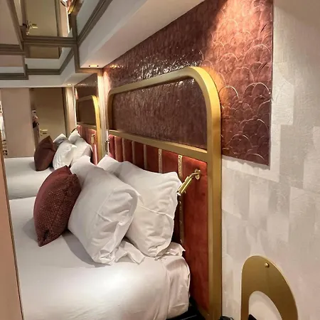 Du Cadran Hotel Parigi