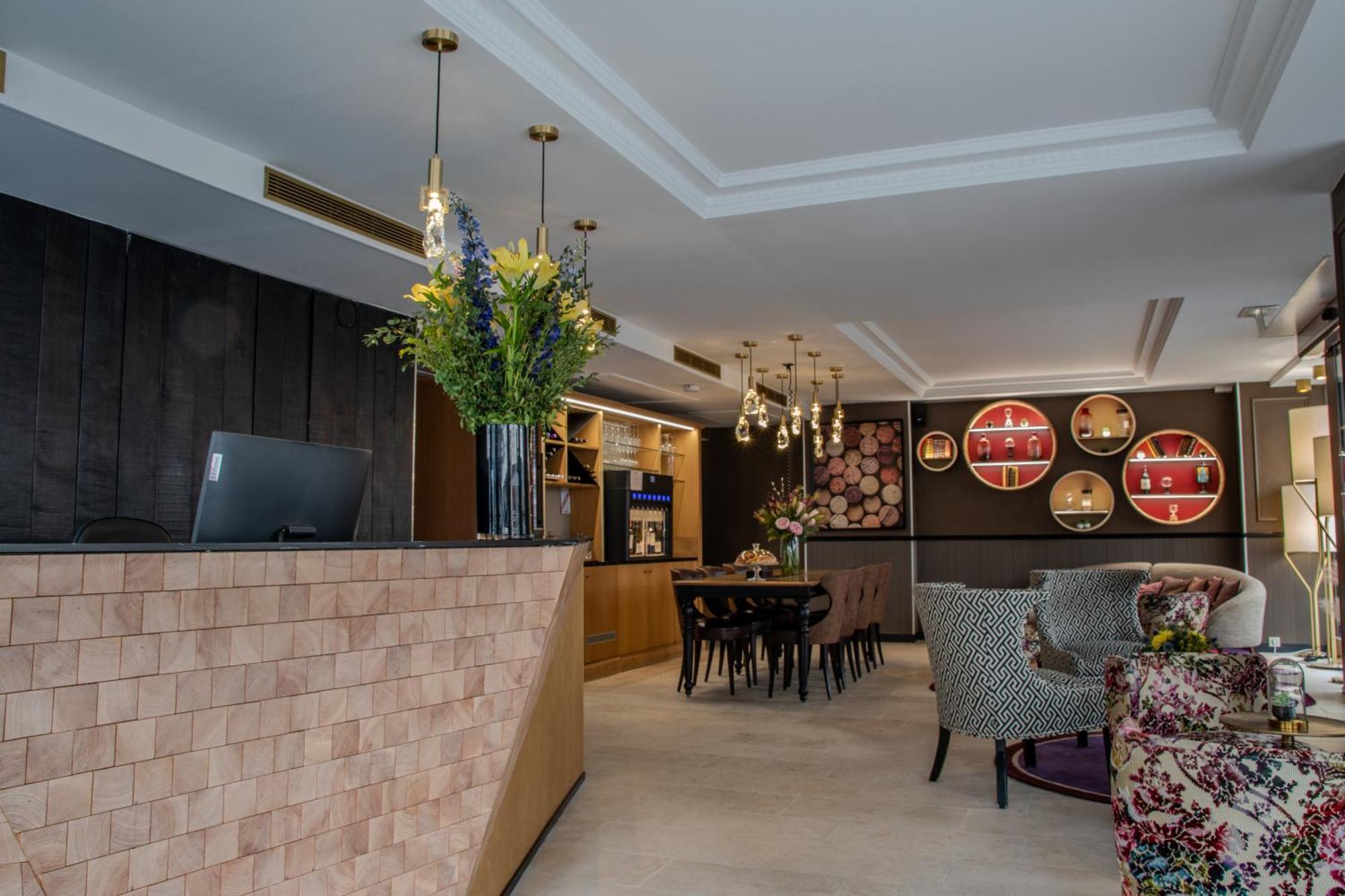 Du Cadran 4* Parigi